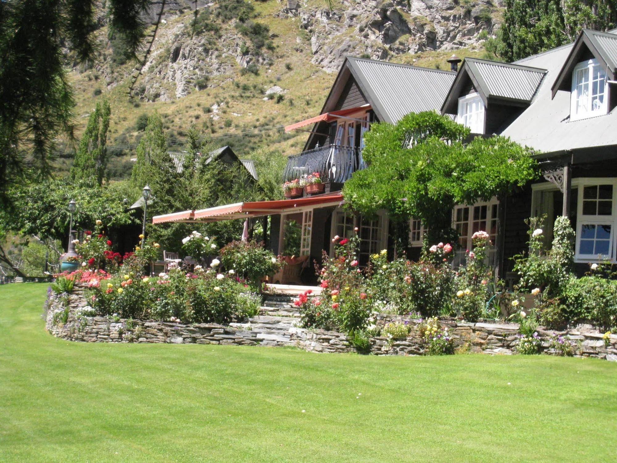 Trelawn Riverside Cottages Arthurs Point Exterior photo